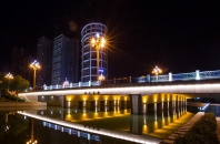 天橋照明亮化工程設(shè)計，點綴城市夜景燈光
